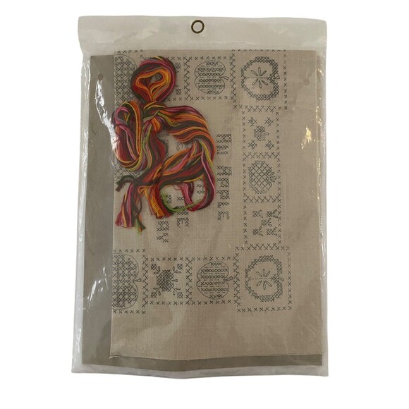 Vtg Bucilla "An Apple A Day Keeps The Doctor Away" Sampler Needlecraft - Picture 5 of 5